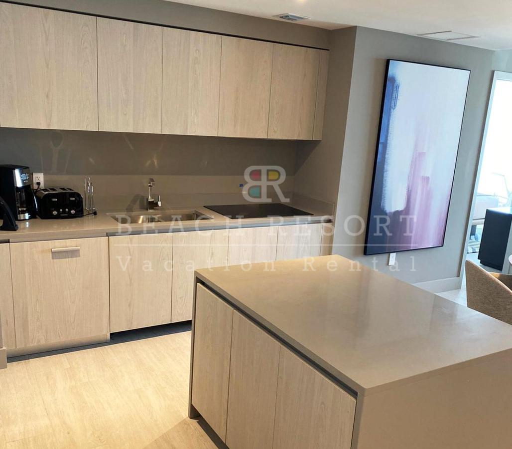 Hyde House 4*