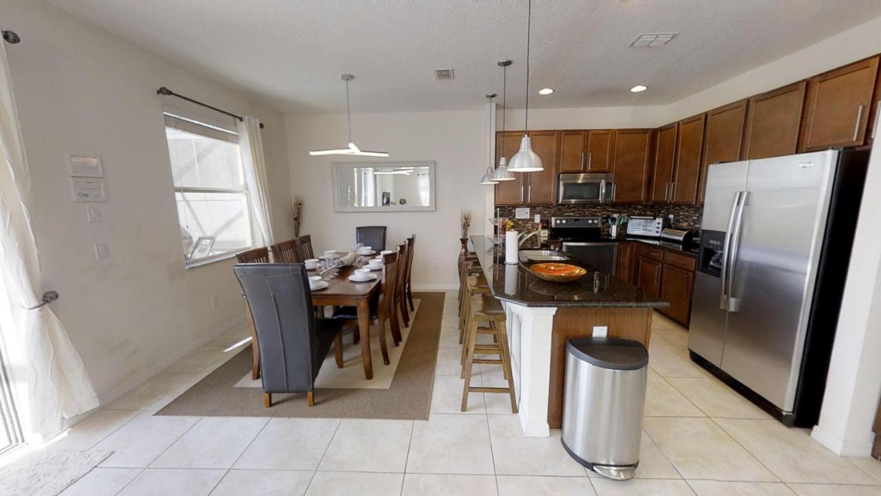 Bella Vida 4 Bedroom Vacation With Pool 1515 Holiday home *