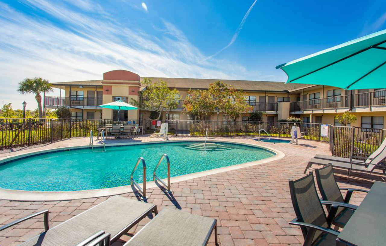 Baymont By Wyndham Punta Gorda/port Charlotte Hotel