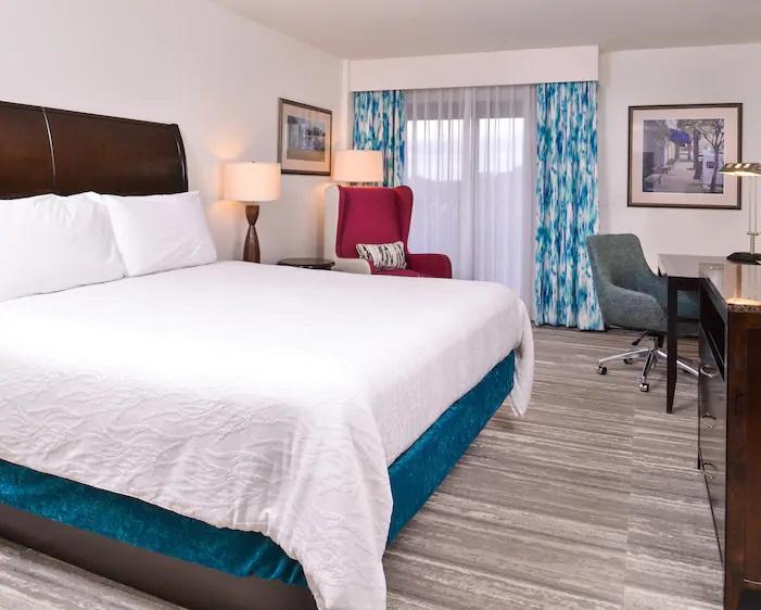 Hilton Garden Downtown Southbank Hotel