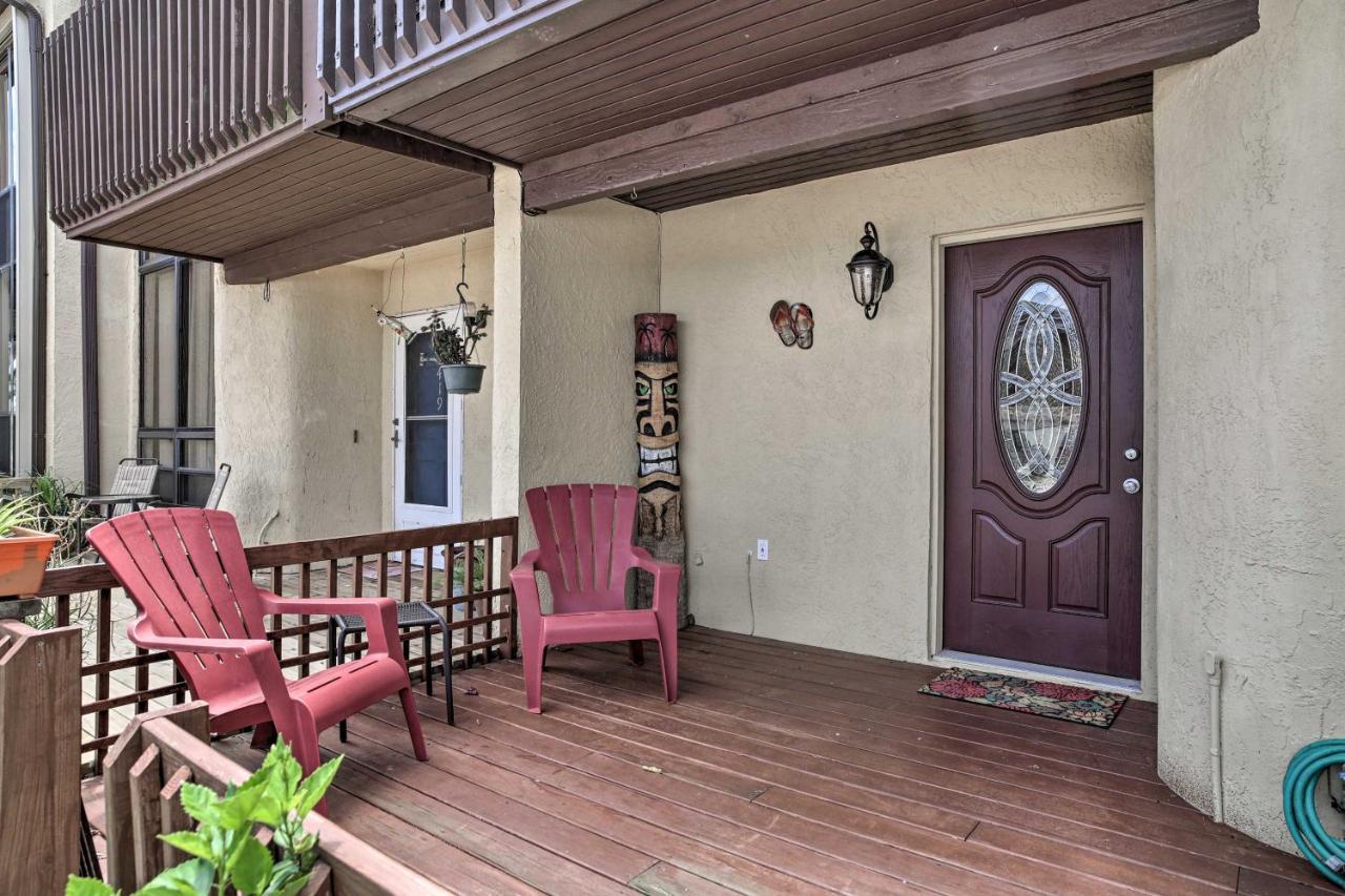 Updated Townhome, Walk To The * Cape Canaveral