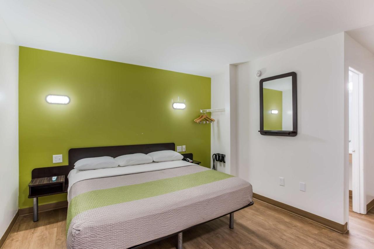 Hotel 6-jacksonville, Fl - South Jacksonville