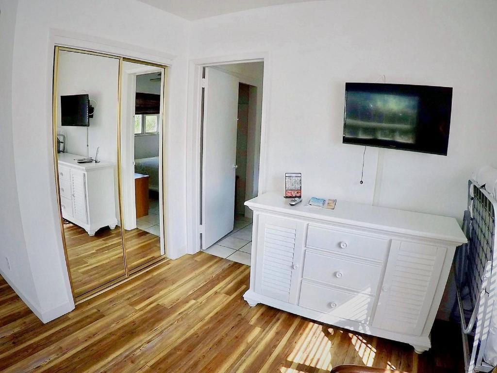 Ebb Tide 3* Pompano Beach