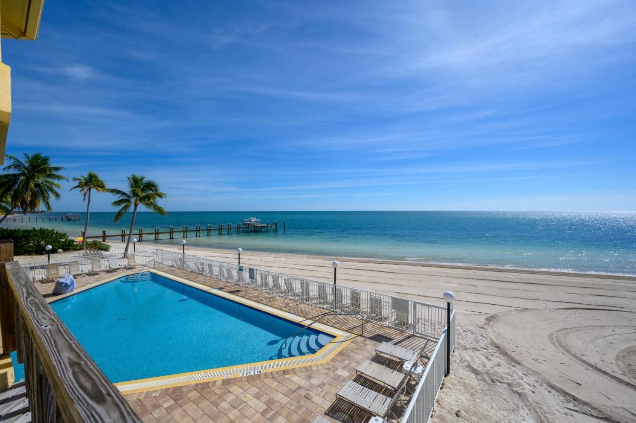 Coco Plum Beach & Tennis Club & Marina 3* Marathon