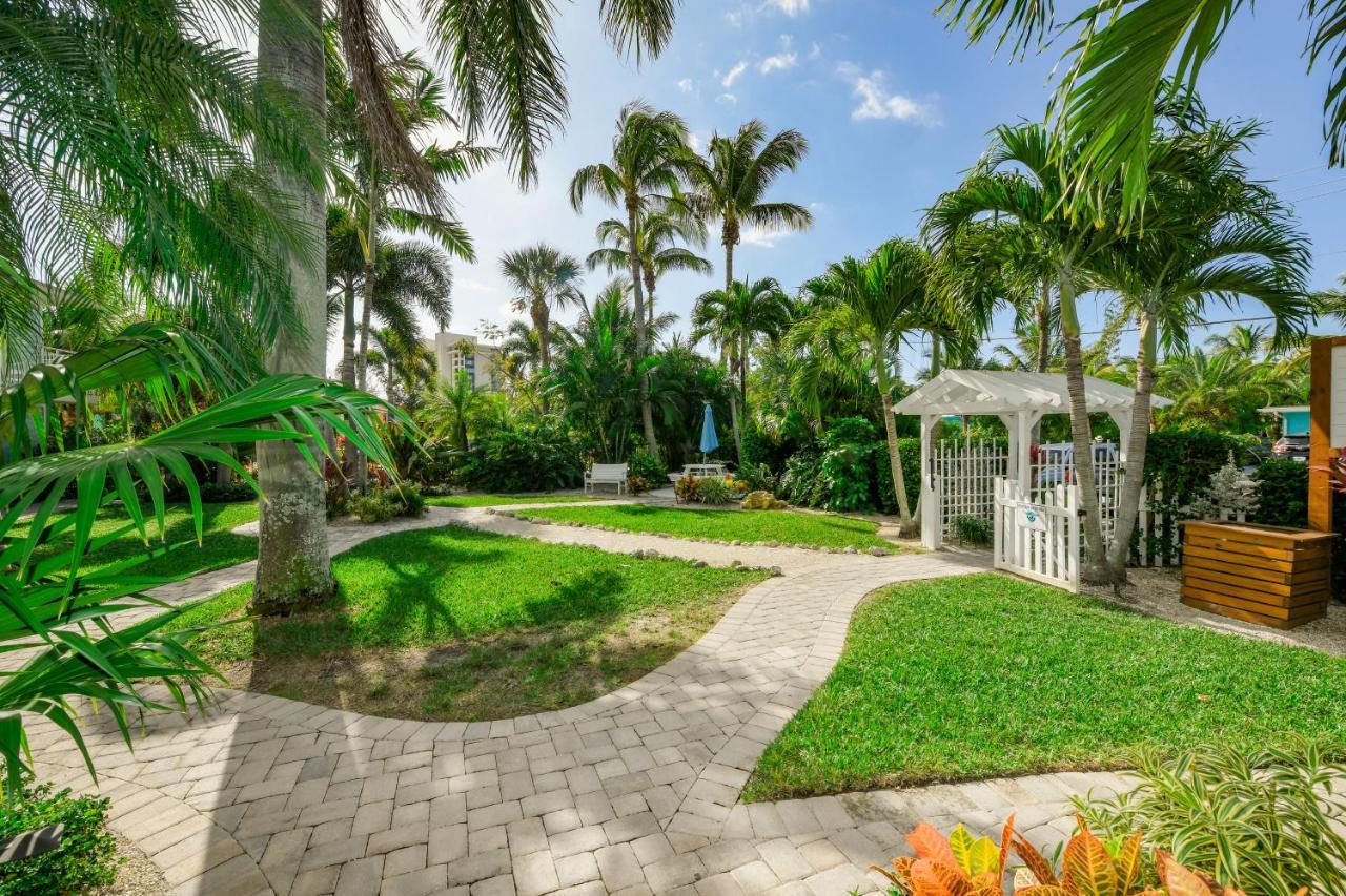 Tropical Breeze 3* Bee Ridge