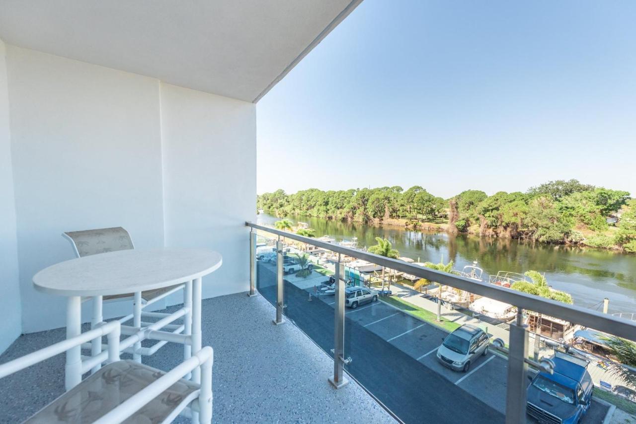 Resort Cape Crossing & Marina 4*