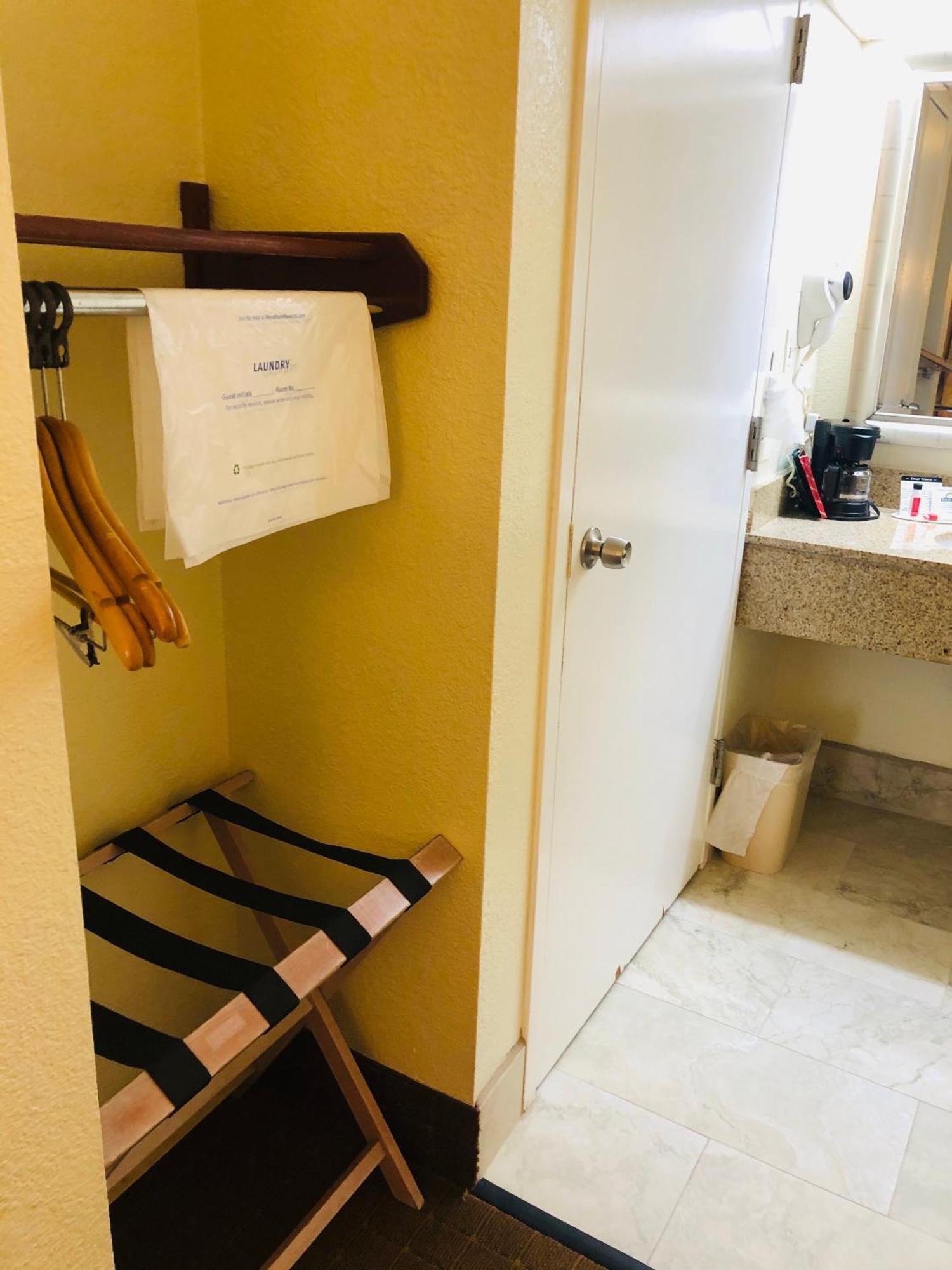 Days & By Wyndham - Near Beaches Hurlburt