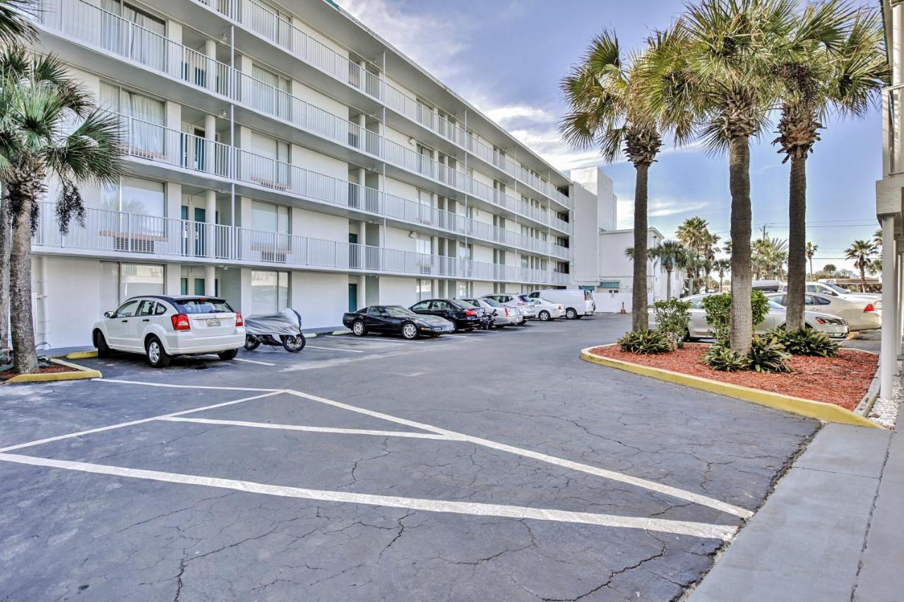 Daytona With Private Lanai 1 Mi To Pier Apartment *