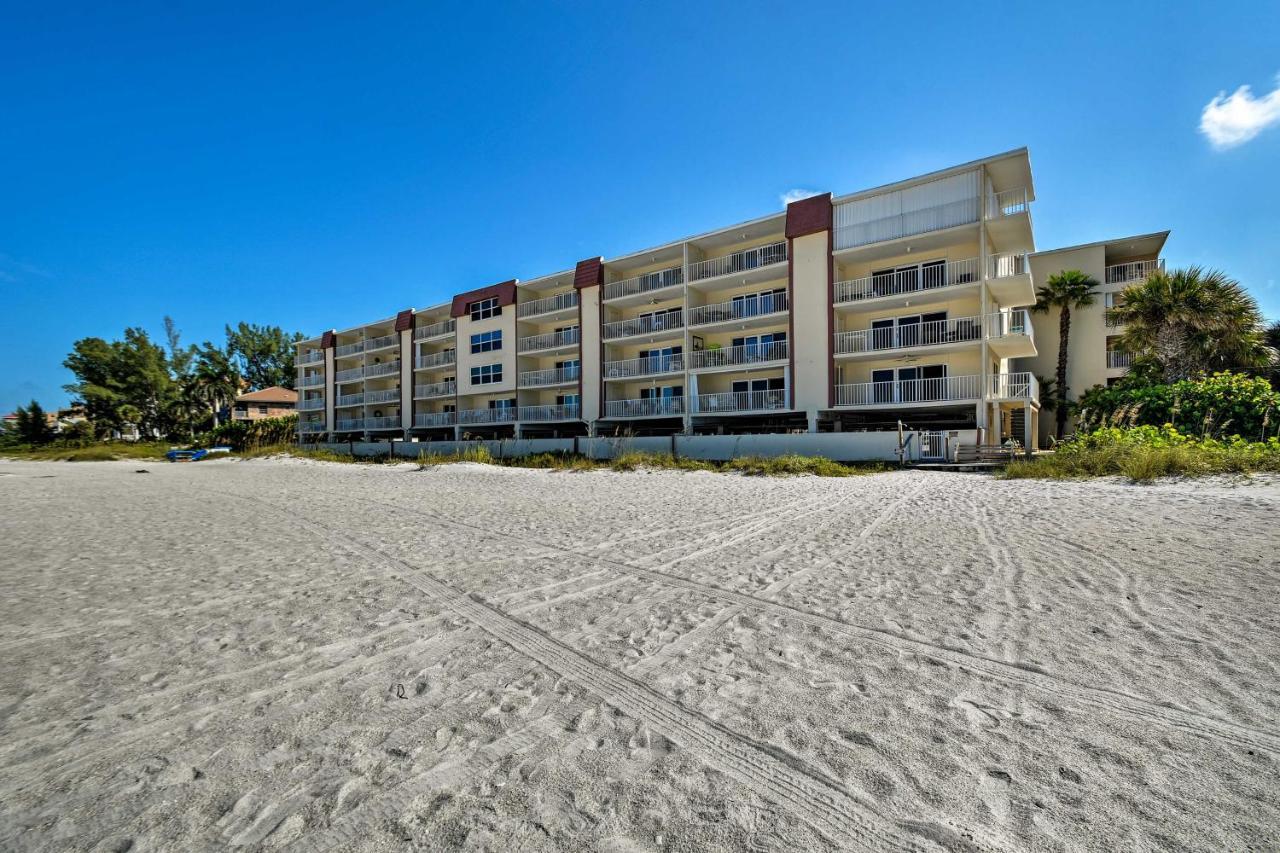 Indian Shores With 2 Balconies And Pool Access! * Clearwater Beach