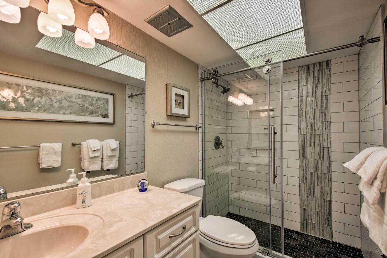 Indian Shores With 2 Balconies And Pool Access! *