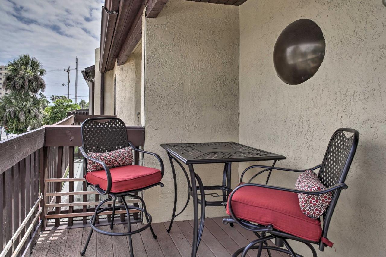 Updated Townhome, Walk To The * Cape Canaveral