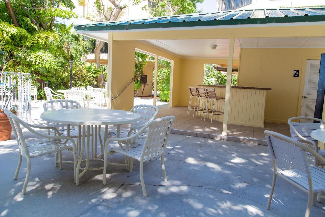 Coco Plum Beach & Tennis Club & Marina Aparthotel 3*