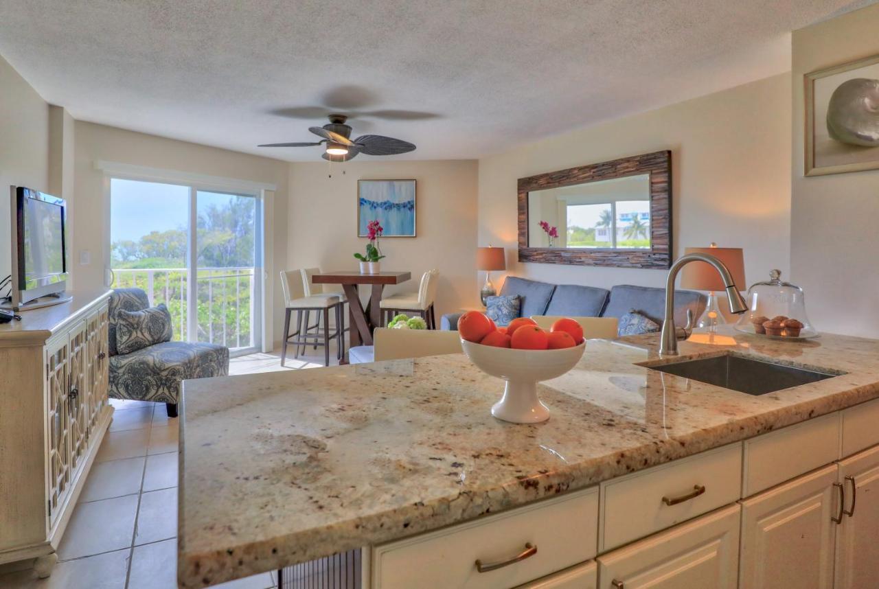 Apartment Ocean Pointe At