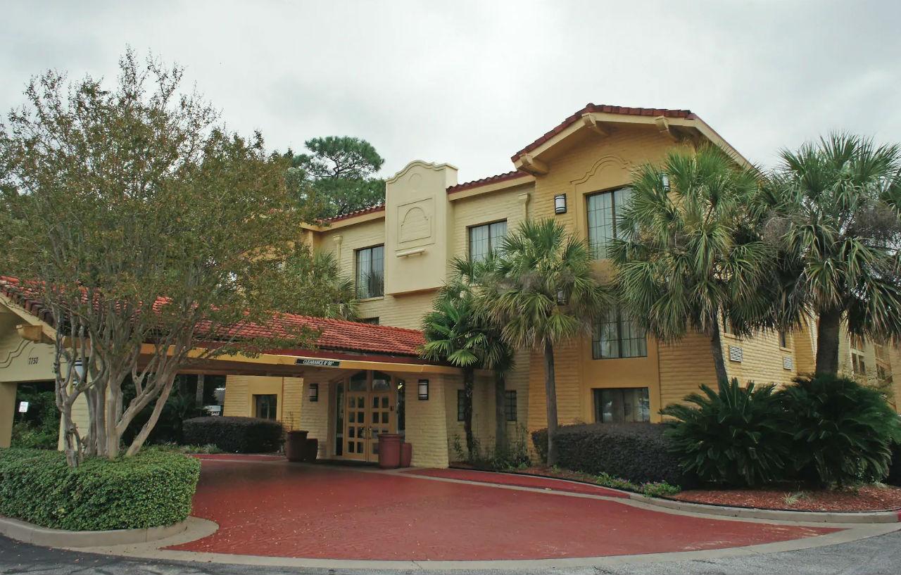 Hotel La Quinta By Wyndham Pensacola 3*