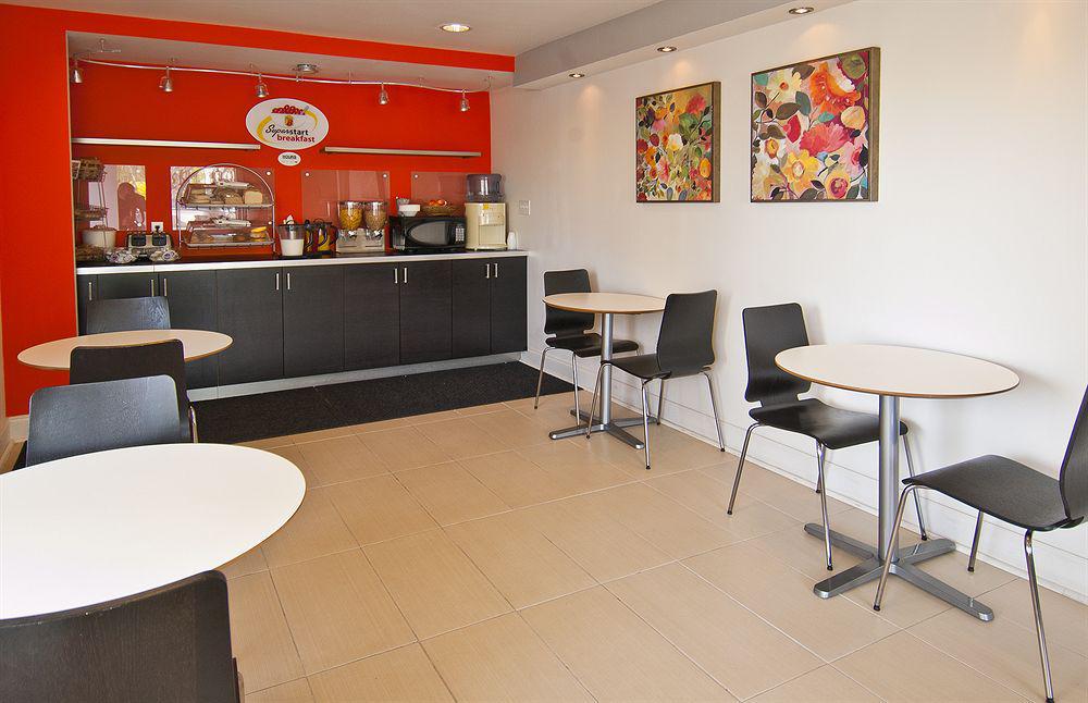 Super 8 By Wyndham Ormond 2*