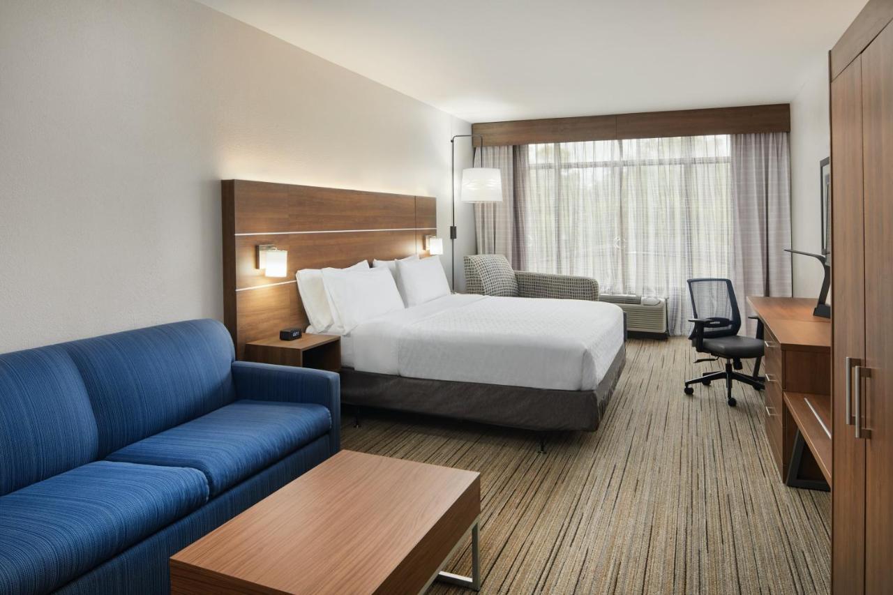 Hotel Express & Pensacola-west Navy Base By Ihg 3*
