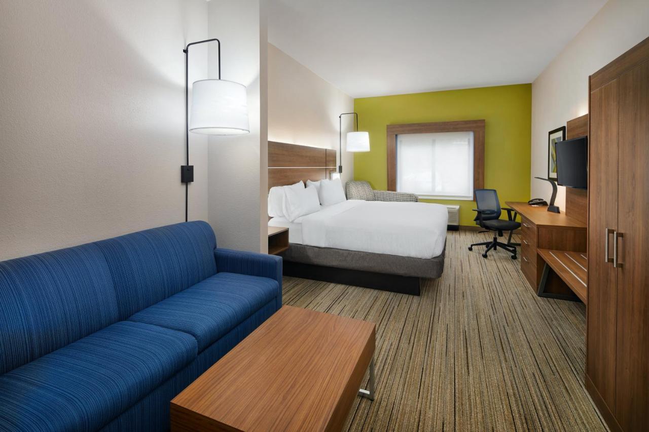 Express & Pensacola-west Navy Base By Ihg Hotel 3*