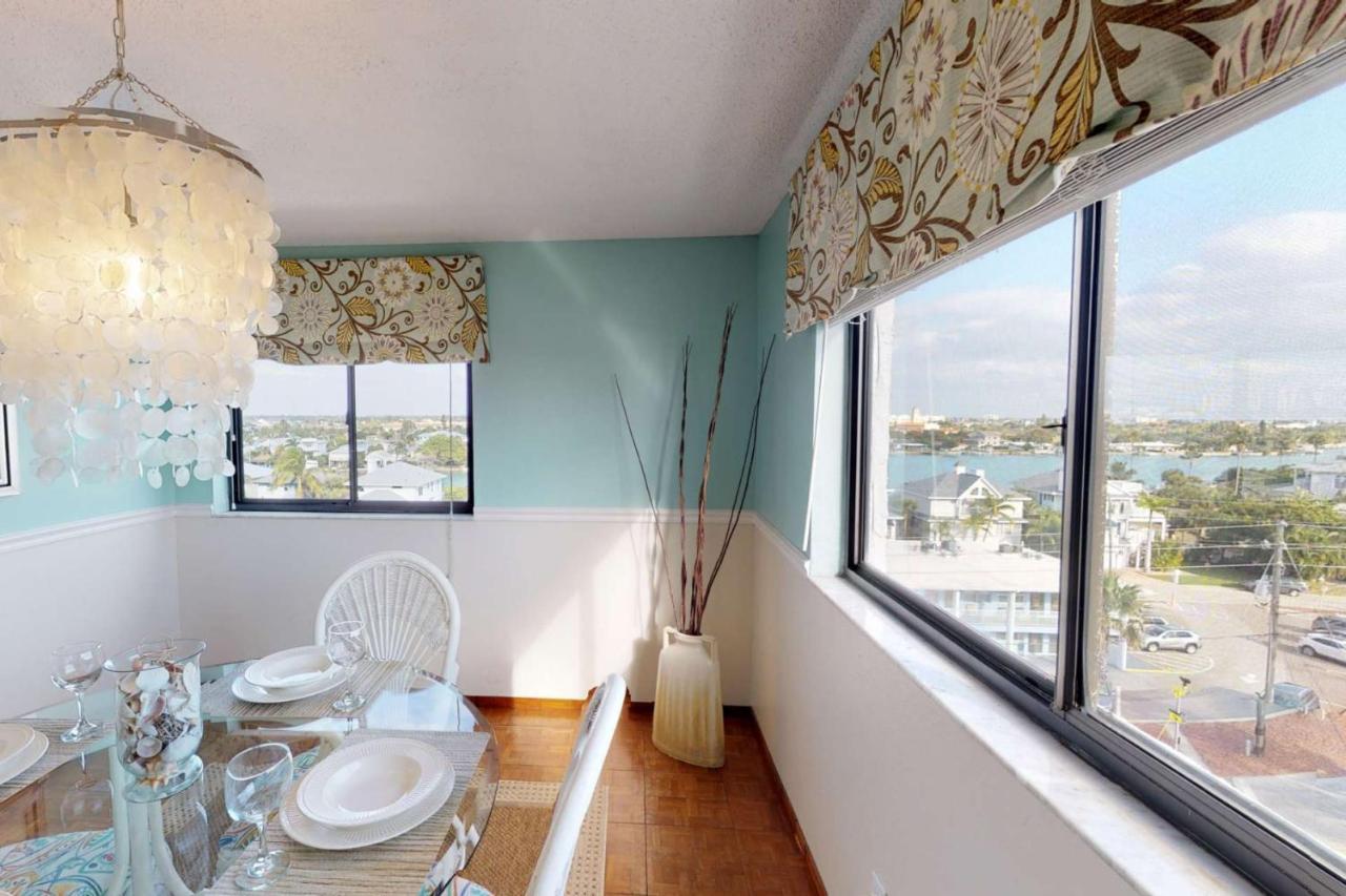 615 - Sunset Chateau Holiday home St. Pete Beach