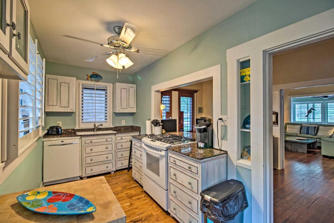 Charming Worth Abode With Outdoor Oasis! Holiday home *