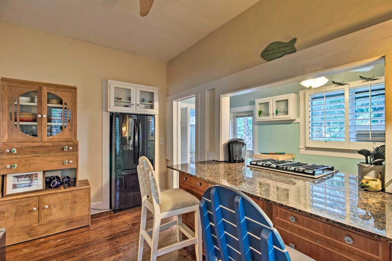 Charming Worth Abode With Outdoor Oasis! Holiday home Lake Worth Beach