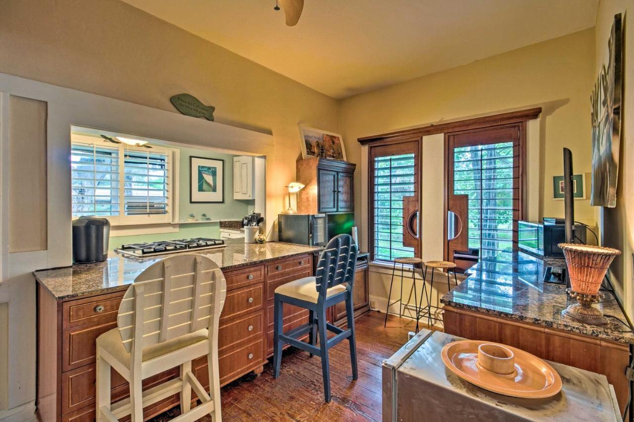 Charming Worth Abode With Outdoor Oasis! Lake Worth Beach