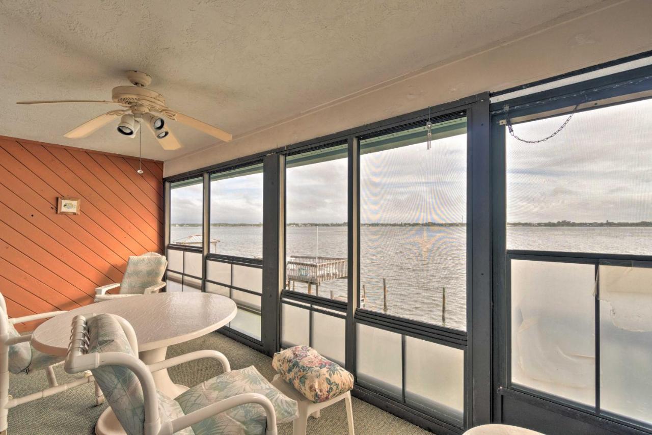 Escape Less Than 2 Miles To Blind Pass Bch Apartment *
