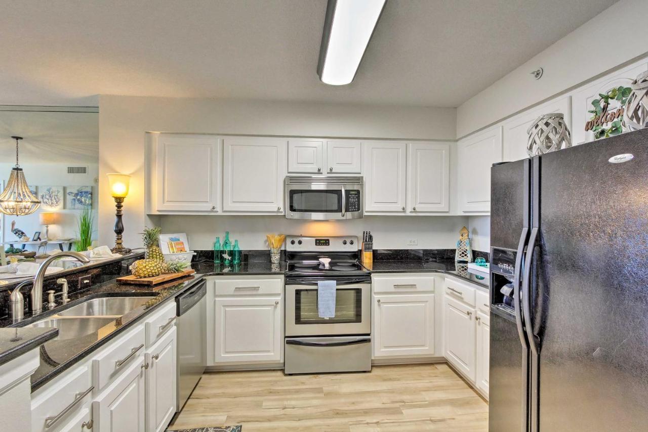 Snowbirds Retreat Walkable With View! Apartment Destin