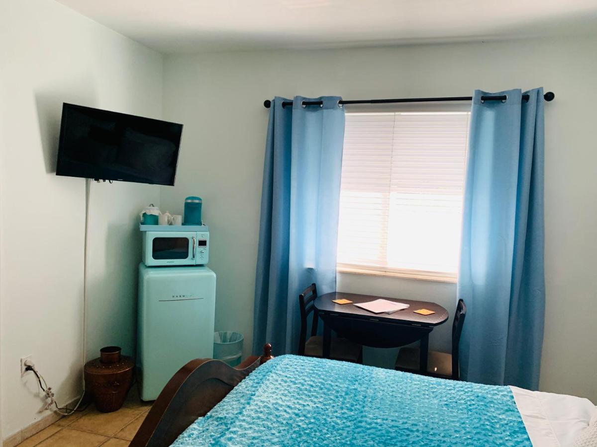 Guest house Blue House Miami 3*