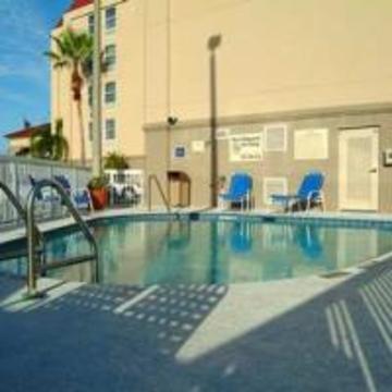 Hotel Hampton Tampa-rocky Point 3*