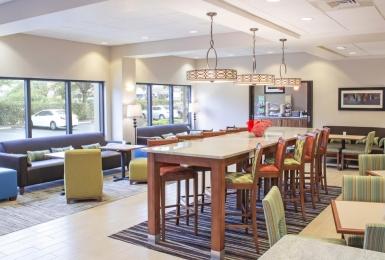 Hampton Tampa-veterans Expressway Hotel 3*