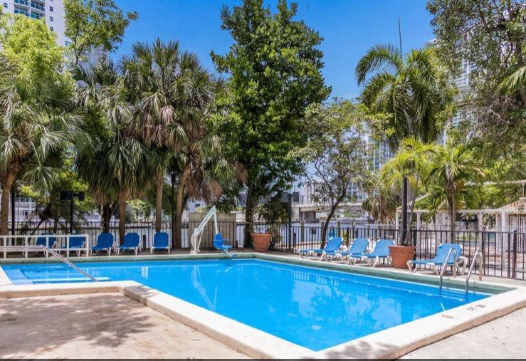 Comfort & Downtown Brickell-port Of 4* Miami