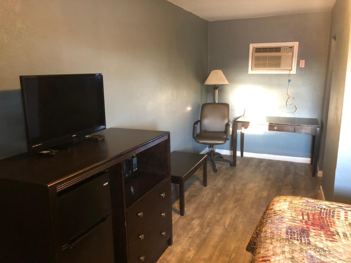 Motel Cooks 3*