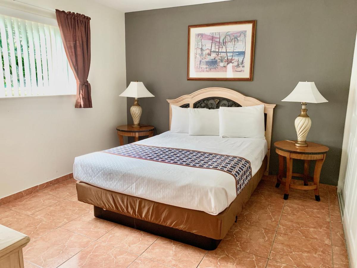 Capri Motel