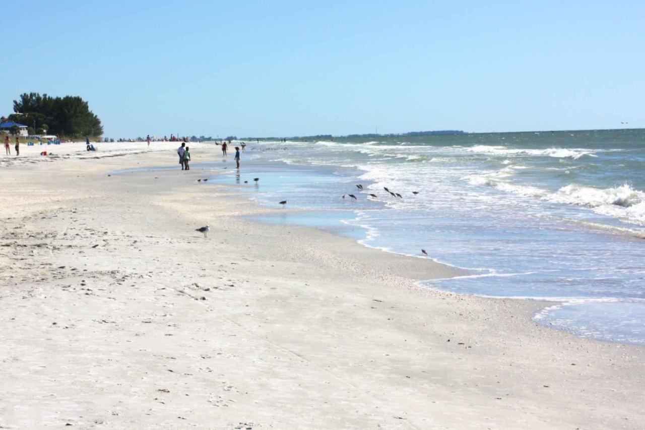 513 - Island * St. Pete Beach