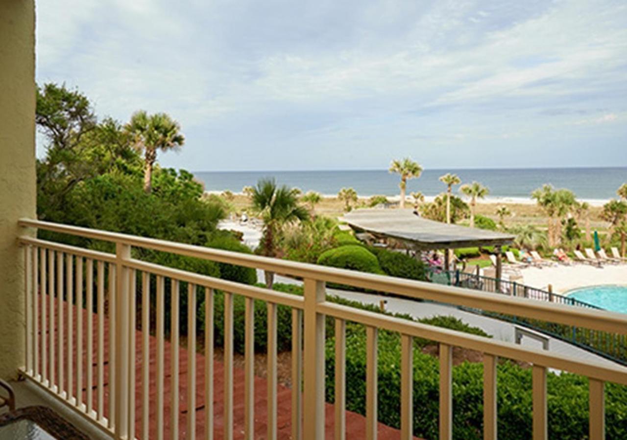 Of Amelia Island *