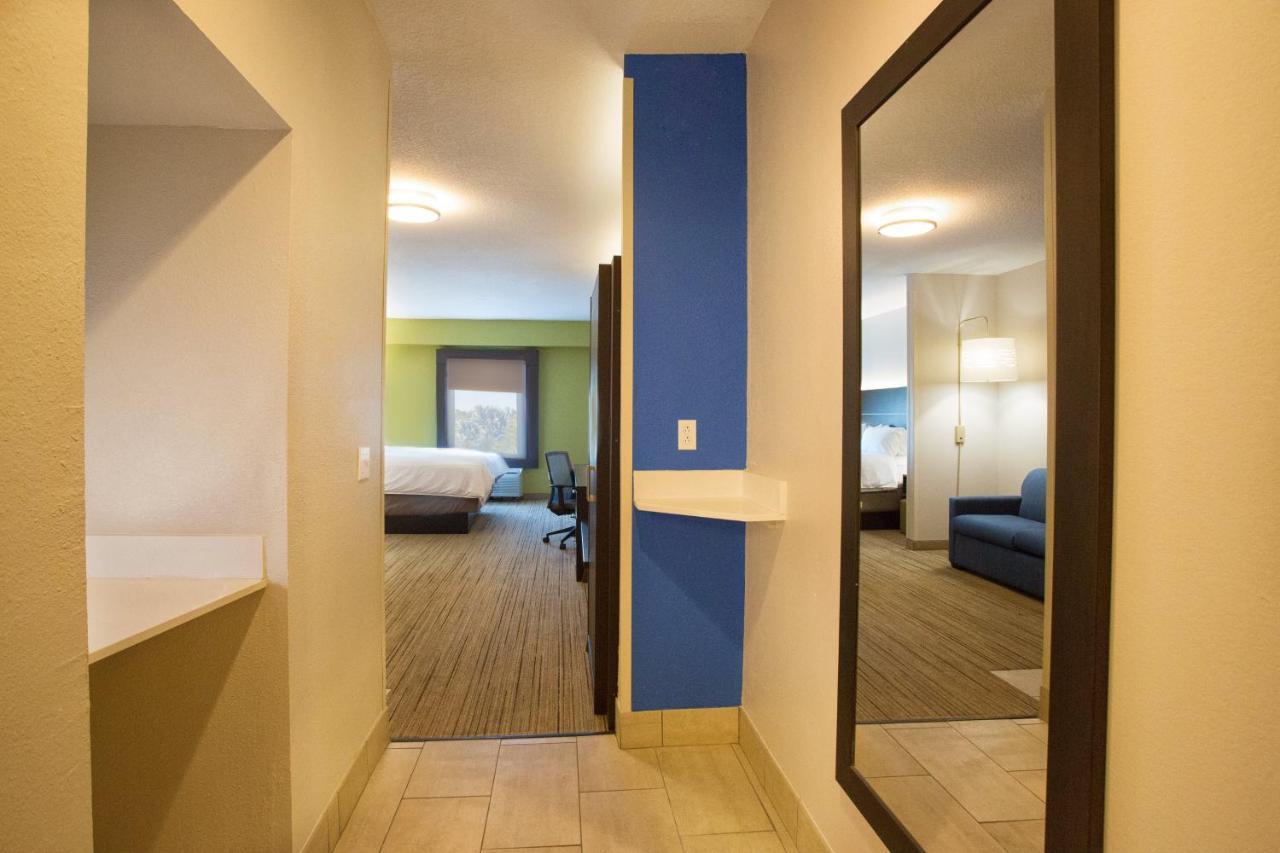 Express & Hotel Port Charlotte