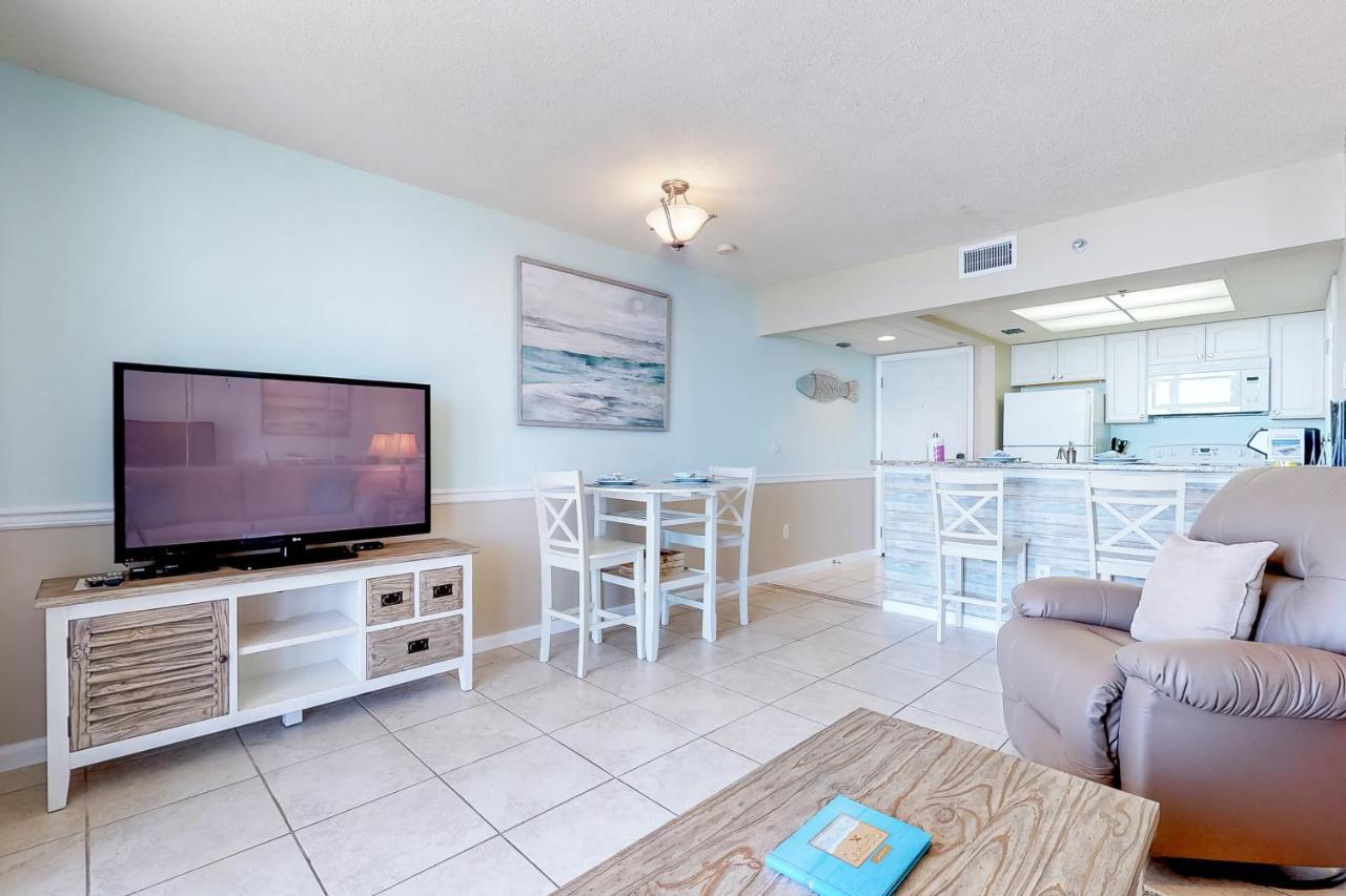 Long Beach Towers Apartment *