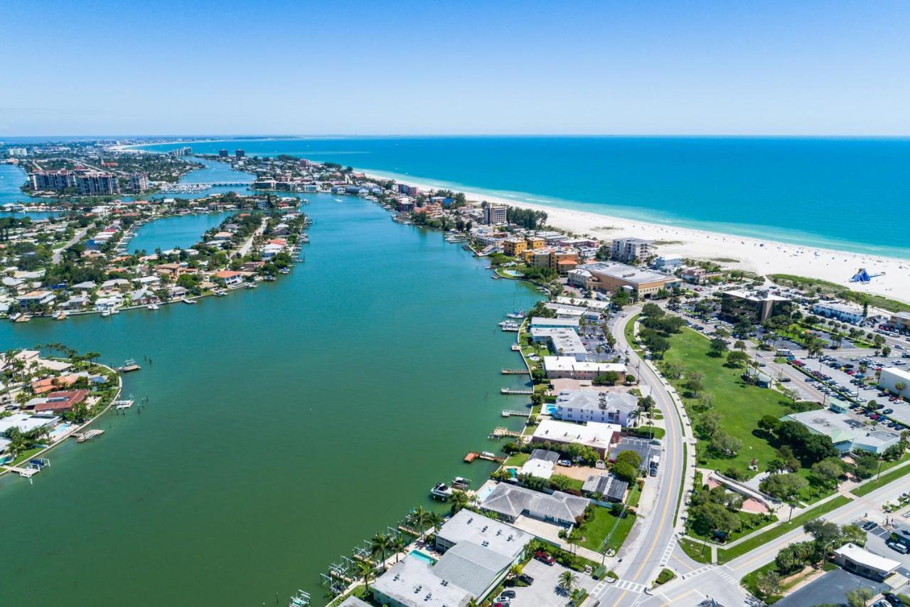 Affordable Beach - One Bedroom Dlx * St. Pete Beach