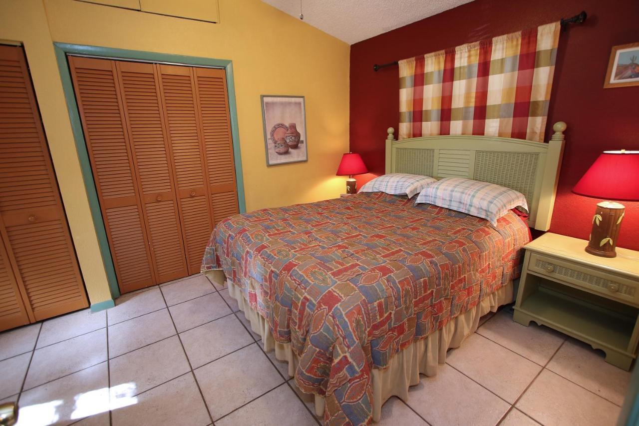 Apartment Affordable Beach - One Bedroom Dlx St. Pete Beach
