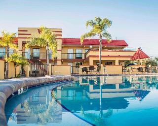 Rodeway Clearwater-dunedin Hotel 2*