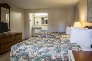 Rodeway Clearwater-dunedin Hotel