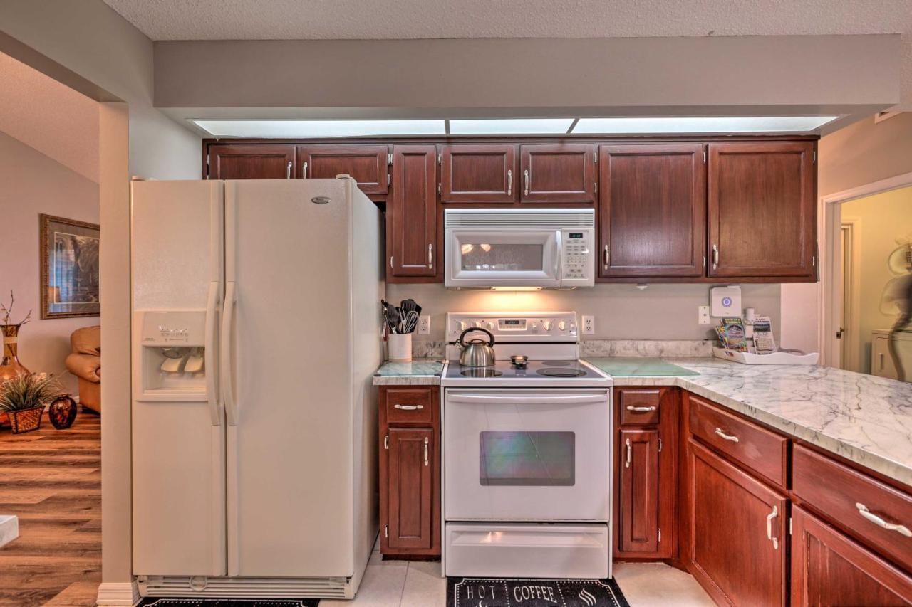 Holiday home Centrally Located With Pool And Yard Deltona