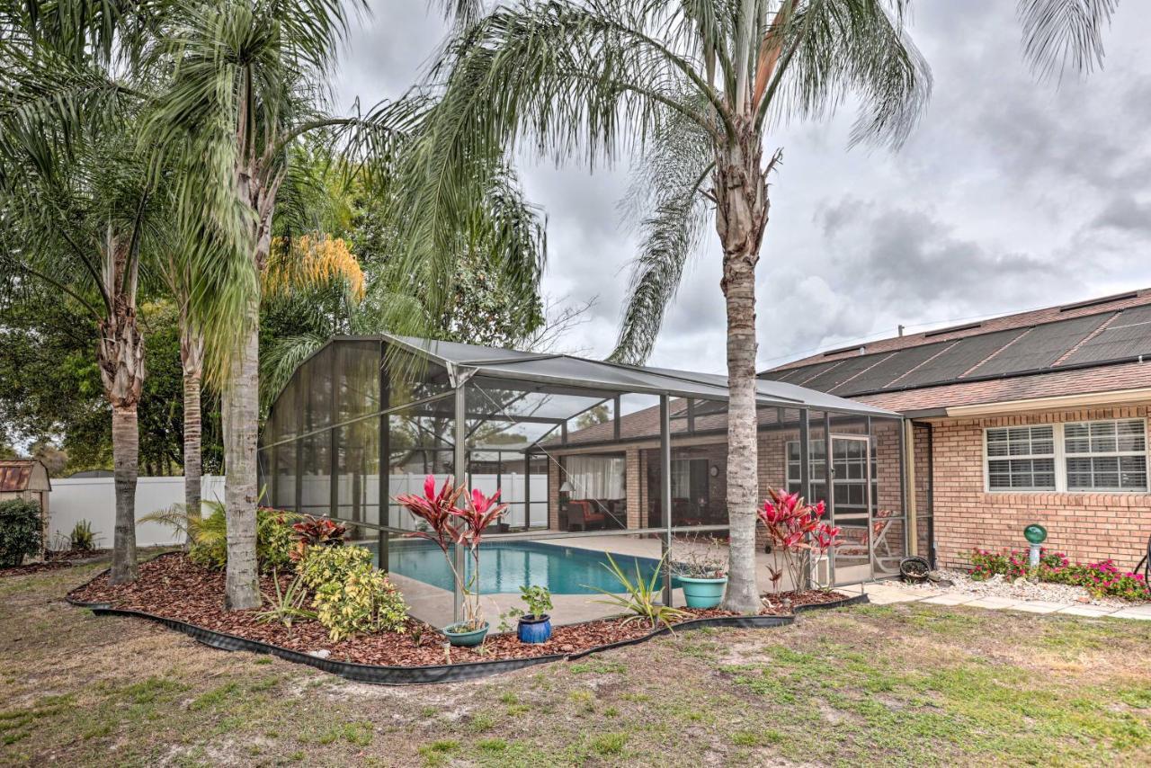 Centrally Located With Pool And Yard Deltona