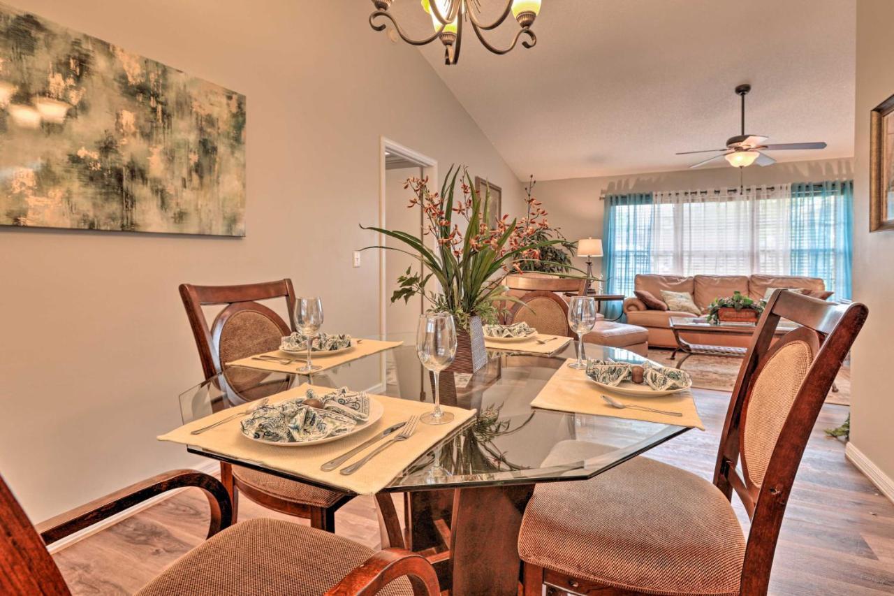 Centrally Located With Pool And Yard *