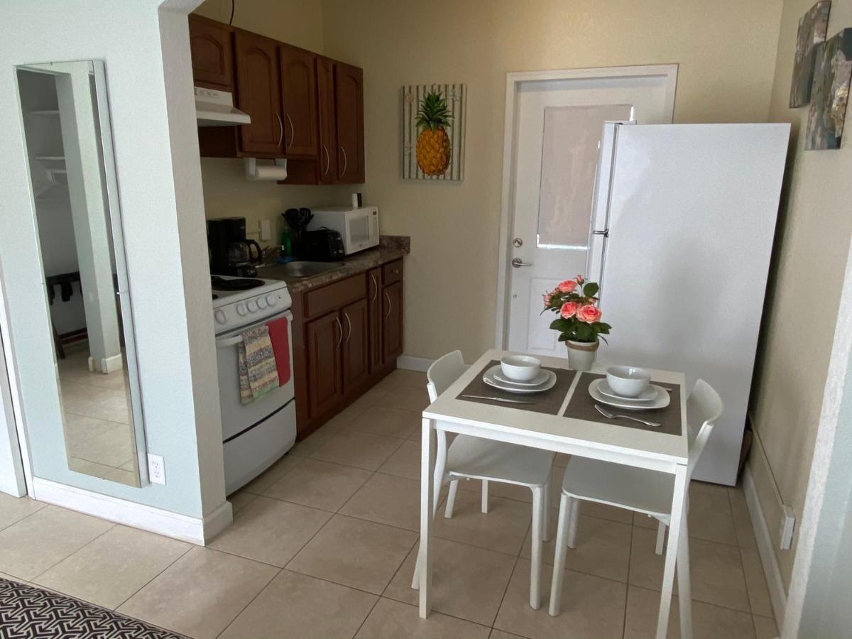Coral Key Lauderdale-by-the-Sea