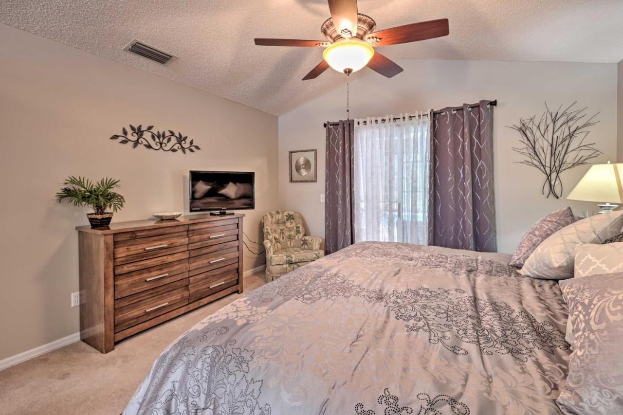 Holiday home Centrally Located With Pool And Yard Deltona