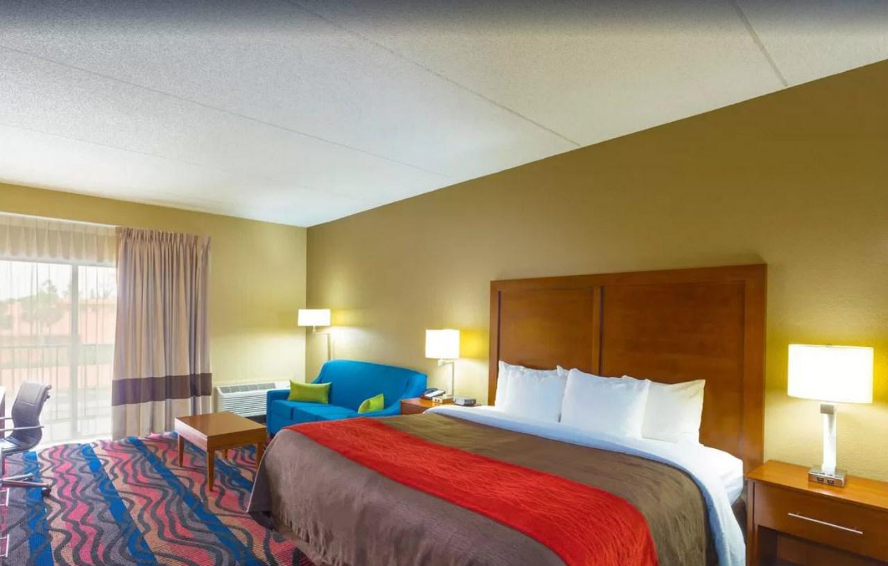 Hotel Baymont By Wyndham Bonita Springs