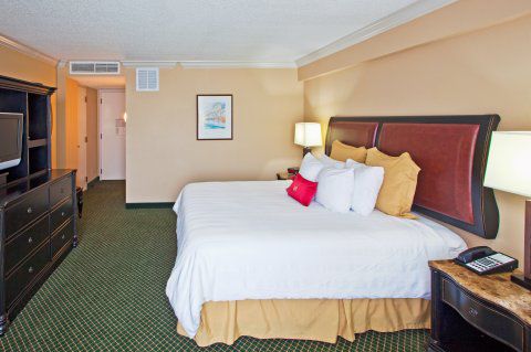 Crowne Plaza Grand Hotel