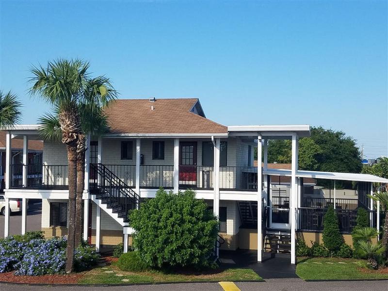 Western Space Shuttle 3* Titusville