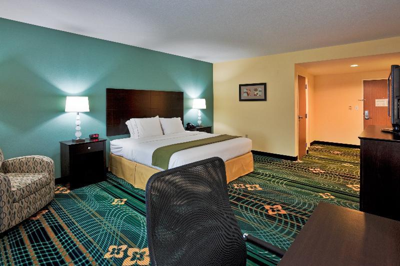 Express & By Ihg Hotel 2*